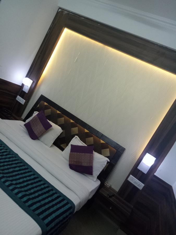 Hotel Perfect Palace New Delhi Buitenkant foto