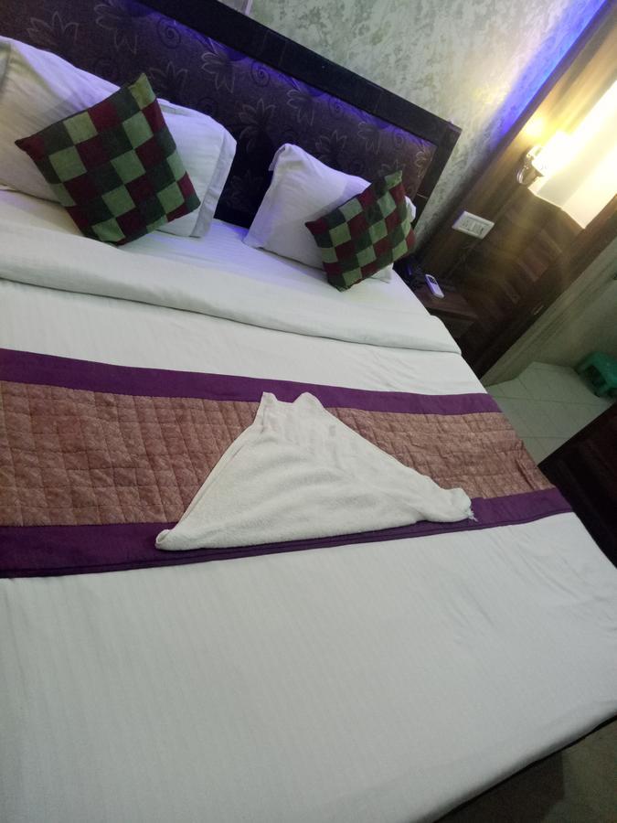 Hotel Perfect Palace New Delhi Buitenkant foto